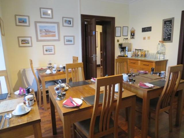 The Prince Llewelyn B&B Aberffraw Dış mekan fotoğraf
